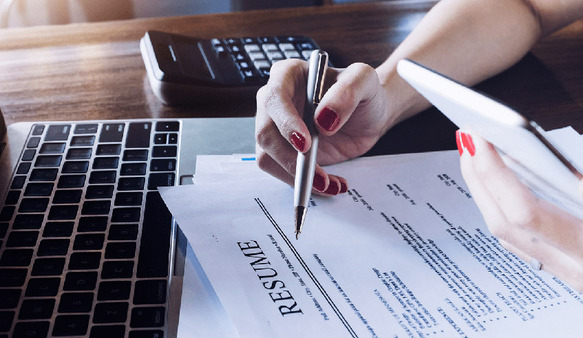 Include leadership-related accomplishments from a previous job. / Net photo.