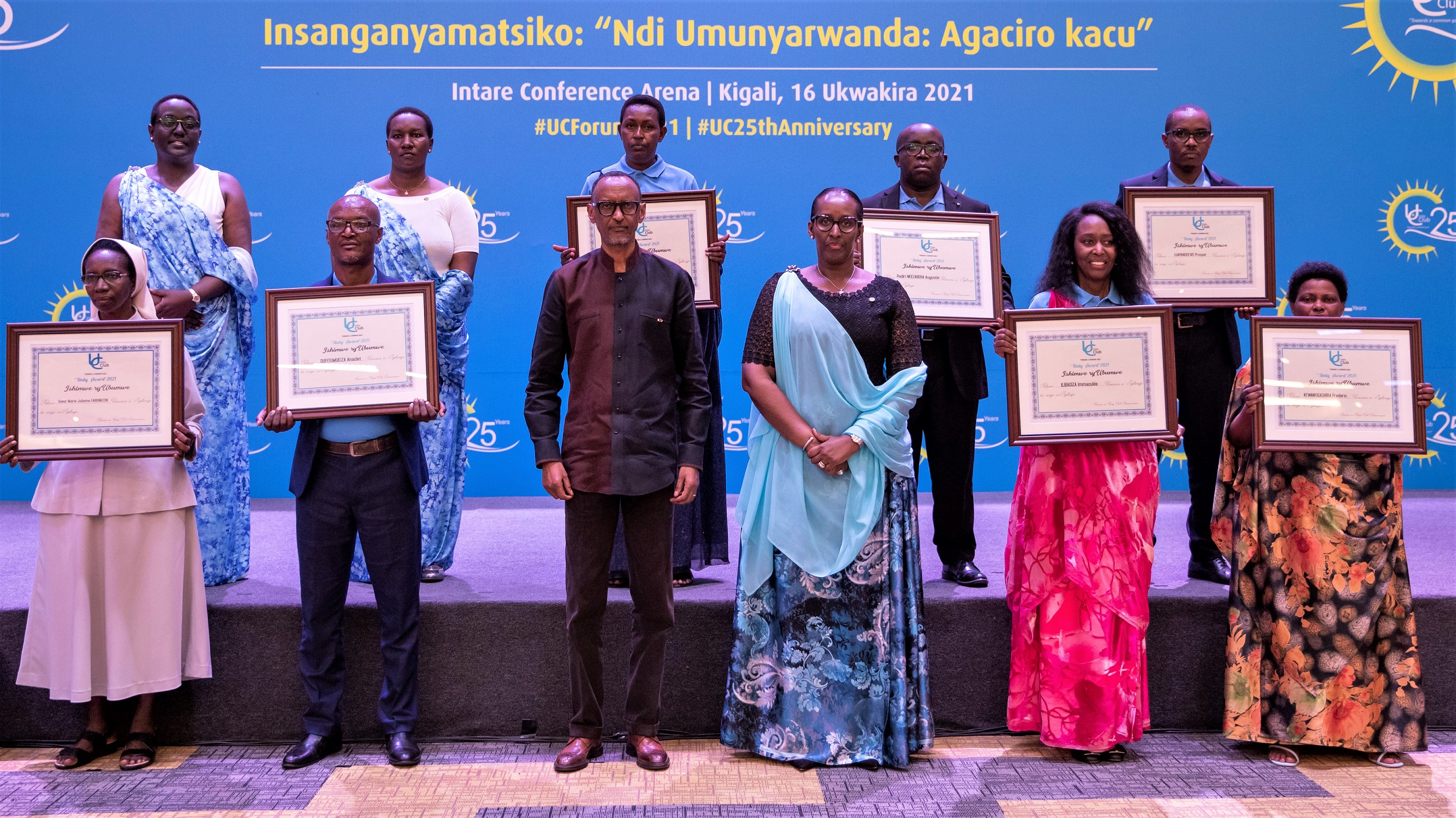 President Paul Kagame and the First Lady, Jeannette Kagame, attended the 25th anniversary celebration of Unity Club Intwararumuri on Saturday evening at Intare Arena, in Kigali. Seven champions of Unity were recognised during the ceremony. 
