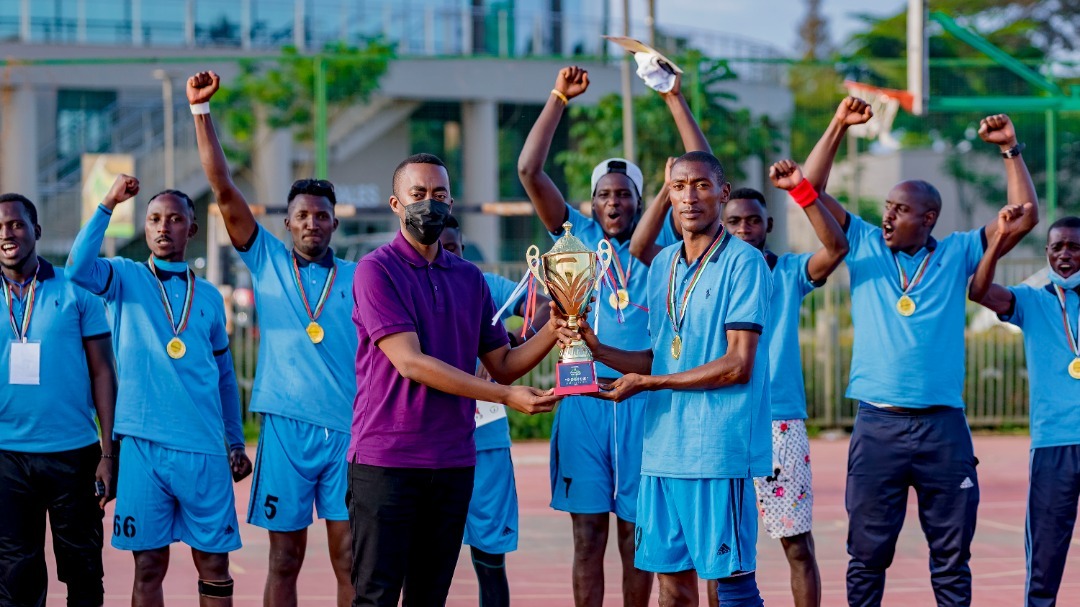 Police handball claimed the title after beating archrivals APR 25-23 in the final at Amahoro Stadium on Sunday. 