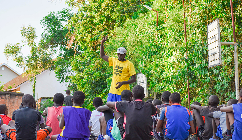 Patrick Habiyaremye, 31, gives basketball training to children aged between 4 and 23. He launched the initiative in 2014. / Photo: Courtesy.