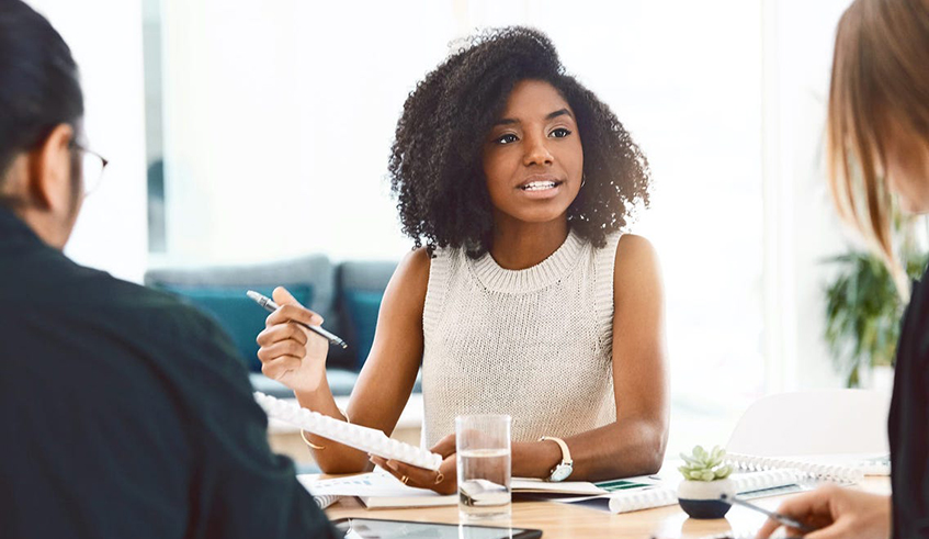 Communication is key for effective team work. / Net photo.