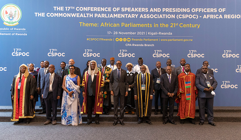 President Kagame in a group photo with heads of parliament from different African countries that subscribe to the Commonwealth. This was after he opened the 17th Conference of Speakers and Presiding Officers of Commonwealth.  He urged them to be at the forefront to build Africau2019s resilience to different threats. / Photo: Village Urugwiro.