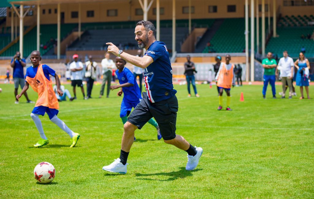 PSG legend Youri Djorkaeff visited Rwanda early 2020, and conducted a training clinic with youngsters at Amahoro National Stadium in Kigali. / Photo: File.