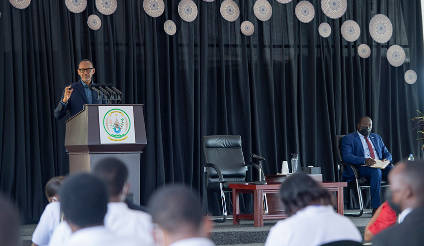 President Kagame addresses local leaders elected in the just-concluded grassroots elections as he concluded their week-long inductions training at Police Training School in Gishali, Rwamagana District on Monday, November 29. According to the Head of State, the duty to transform communities lies in the hands of these leaders and cannot be delegated to anyone else. / Photo: Village Urugwiro. 