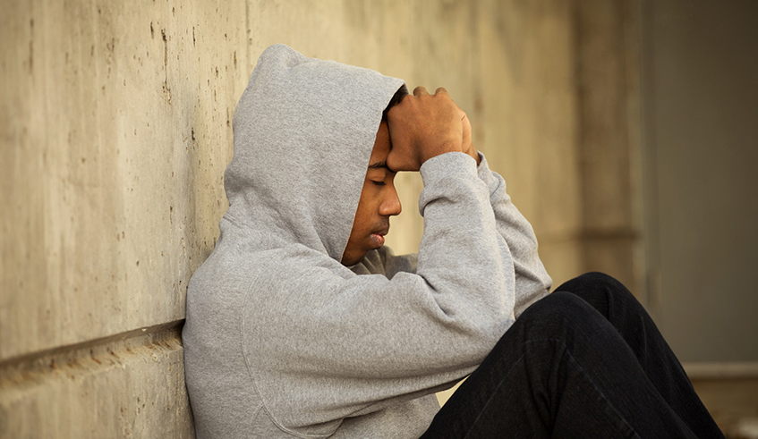 Many teenagers struggle with depression for various reasons. Photo/Net