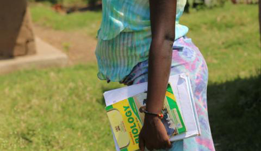 Society should do more to encourage teenage mothers to return to school. Photo/Net