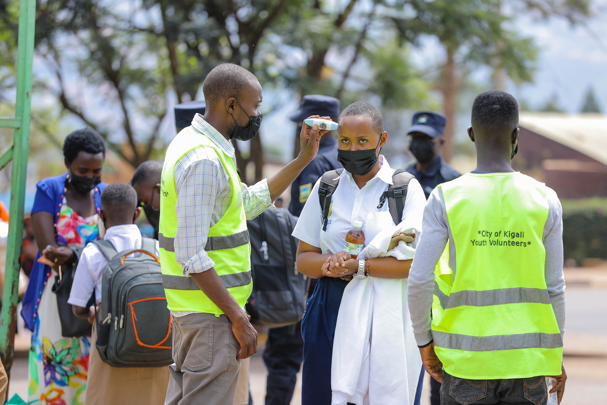 Students arrive at Kigali stadium to board buses on their way back to school for the second term on January 9,2022. Dan Nsengiyumva