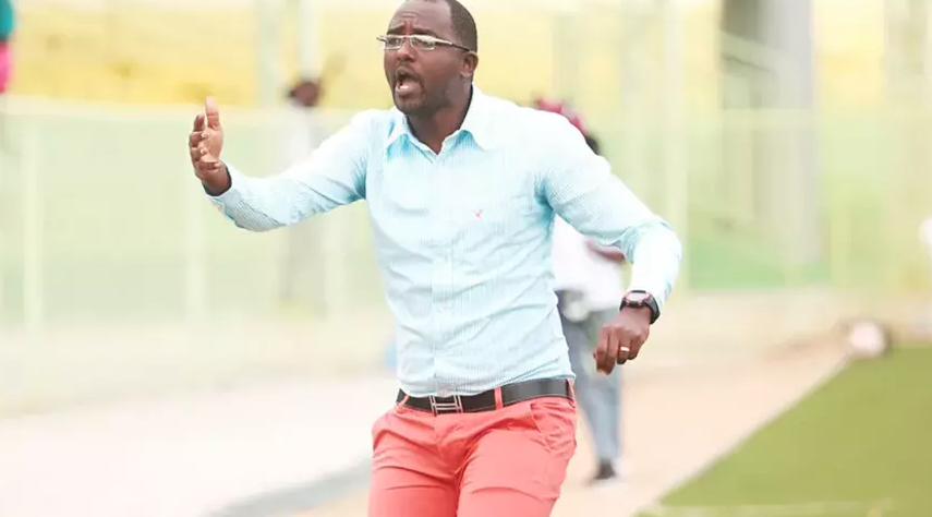Francis Haringingo , the SC Kiyovu head coach gestures to his players during a past match at the Kigali Stadium. / File