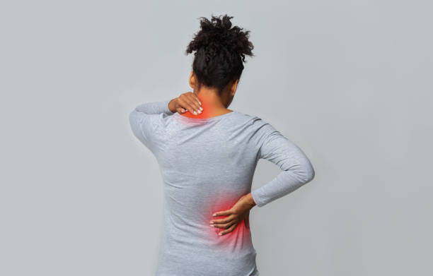 Lower back pain is a common symptom of PMS, a condition most women experience during menstruation.Photo/Net