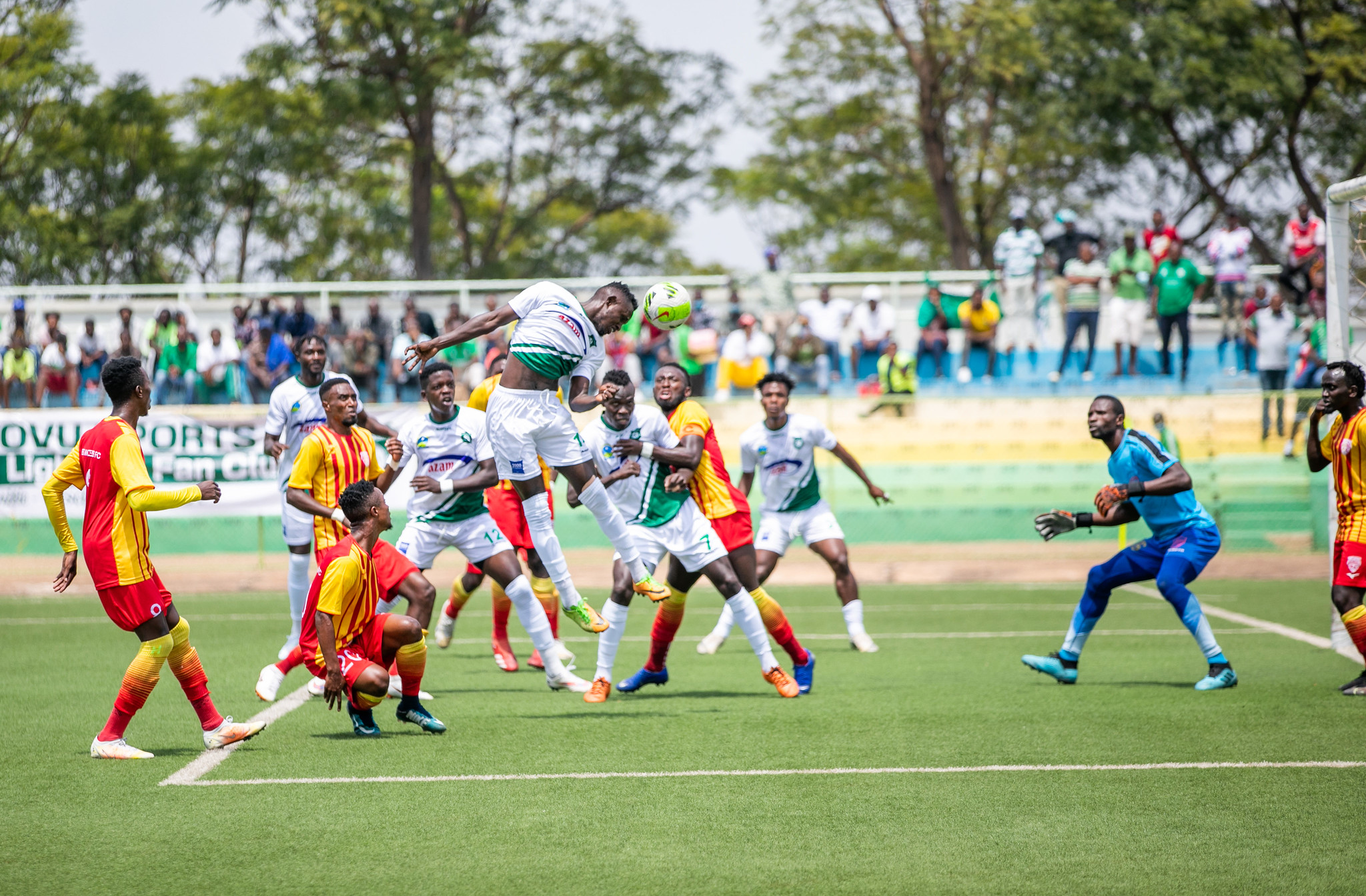 SCKiyovu and Etincelles FC players vie for the ball during the game. All Photos by Olivier Mugwiza