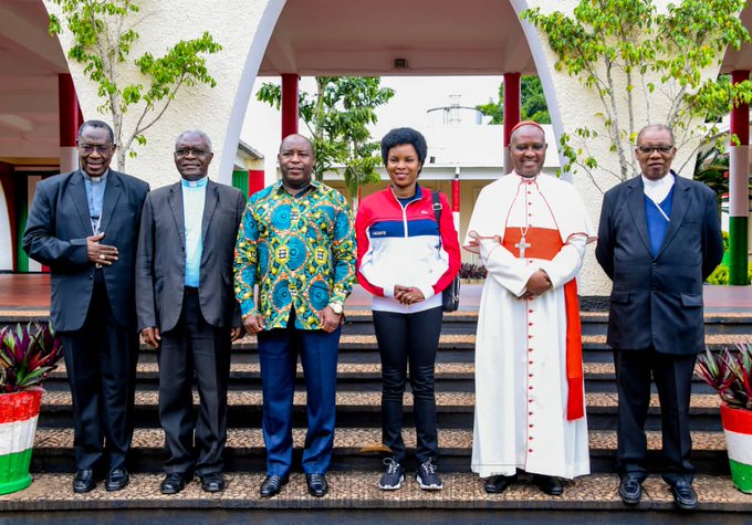 Cardinal Antoine Kambanda of Rwanda (second right) was received by President Evariste Ndayishimiye of Burundi on Thursday.