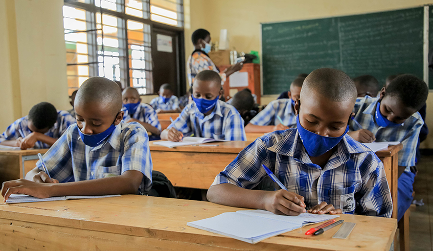 Students during a class at GS Remera Catholique. Rwanda is set to receive close to 500 Zimbabwean teachers by September this year, according to the Rwanda Education Board (REB). / Dan Nsengiyumva