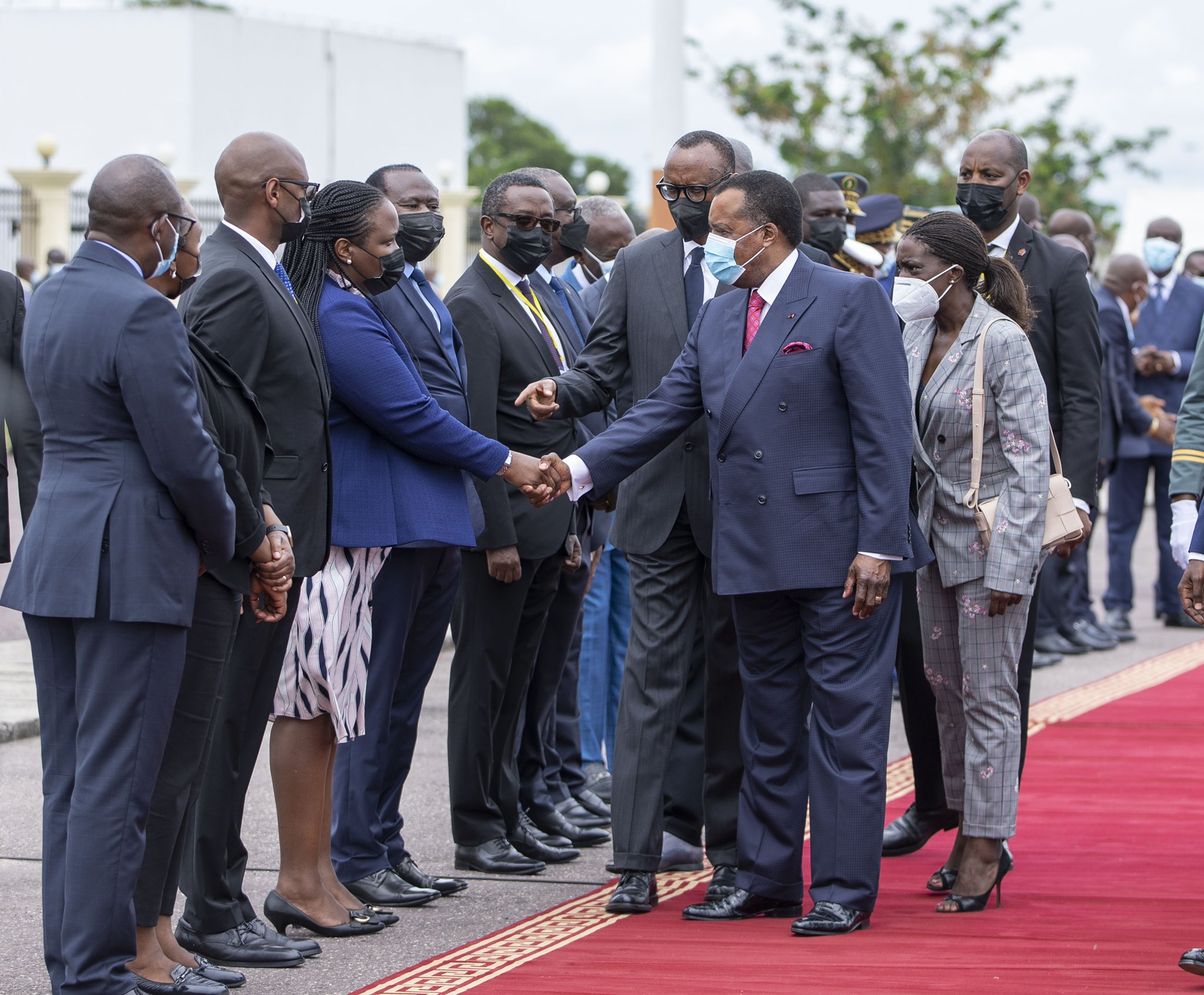 President Sassou Nguesso welcomes President Kagame to Brazzaville for a three day State Visit that will include a visit to Oyo. / Village Urugwiro