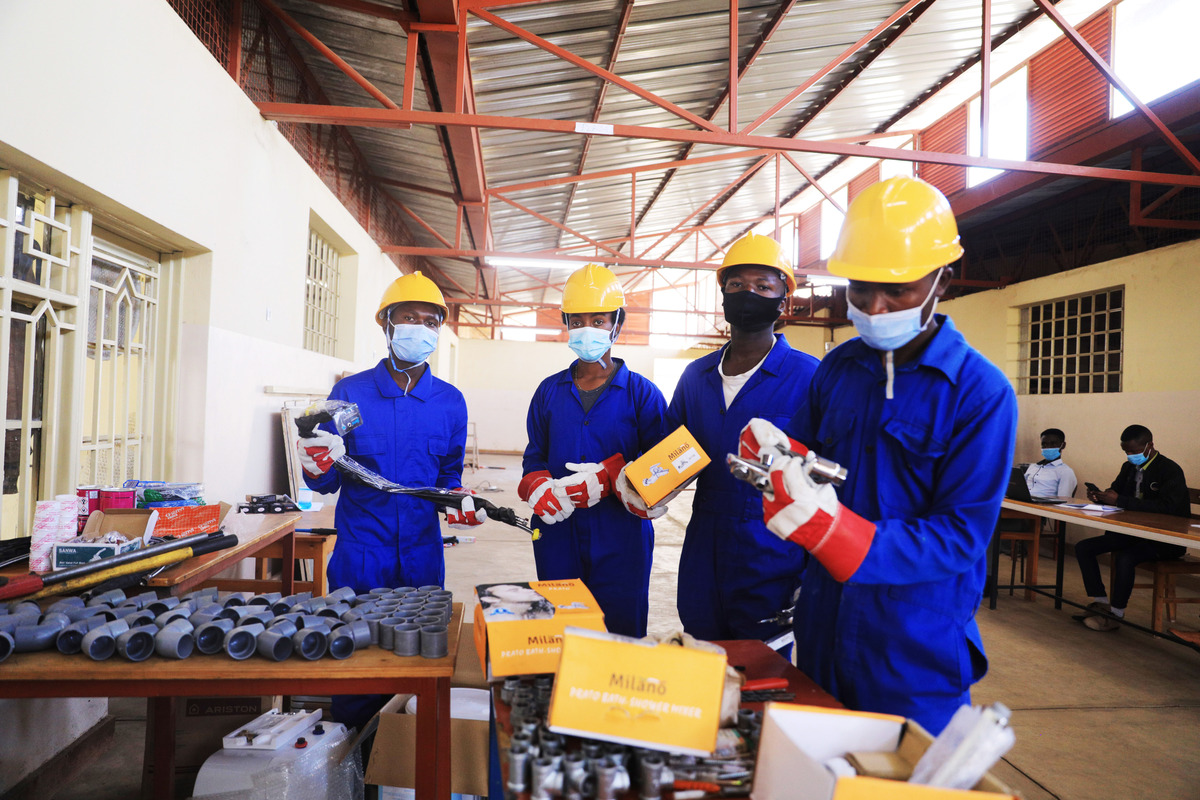 Students during practical exercise TVET Gatenga. School fees for Technical, Vocational, and Education Training (TVET) schools have dropped by 30 per cent after the government doled out hefty subsidies. 