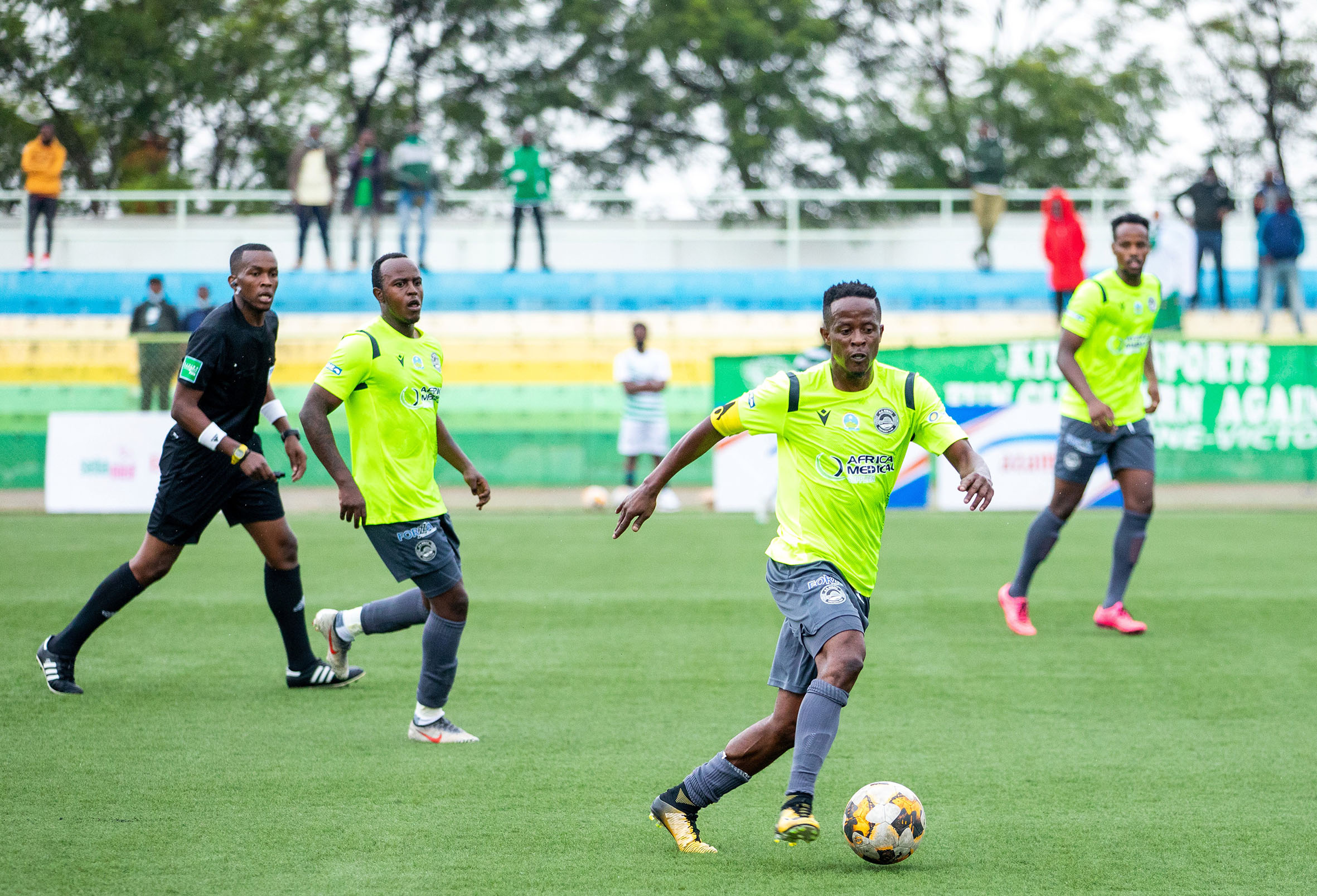 AS Kigali midfielder Haruna Niyonzima with ball during a past league match against Kiyovu at Kigali stadium on February 16. Photo: Olivier Mugwiza.