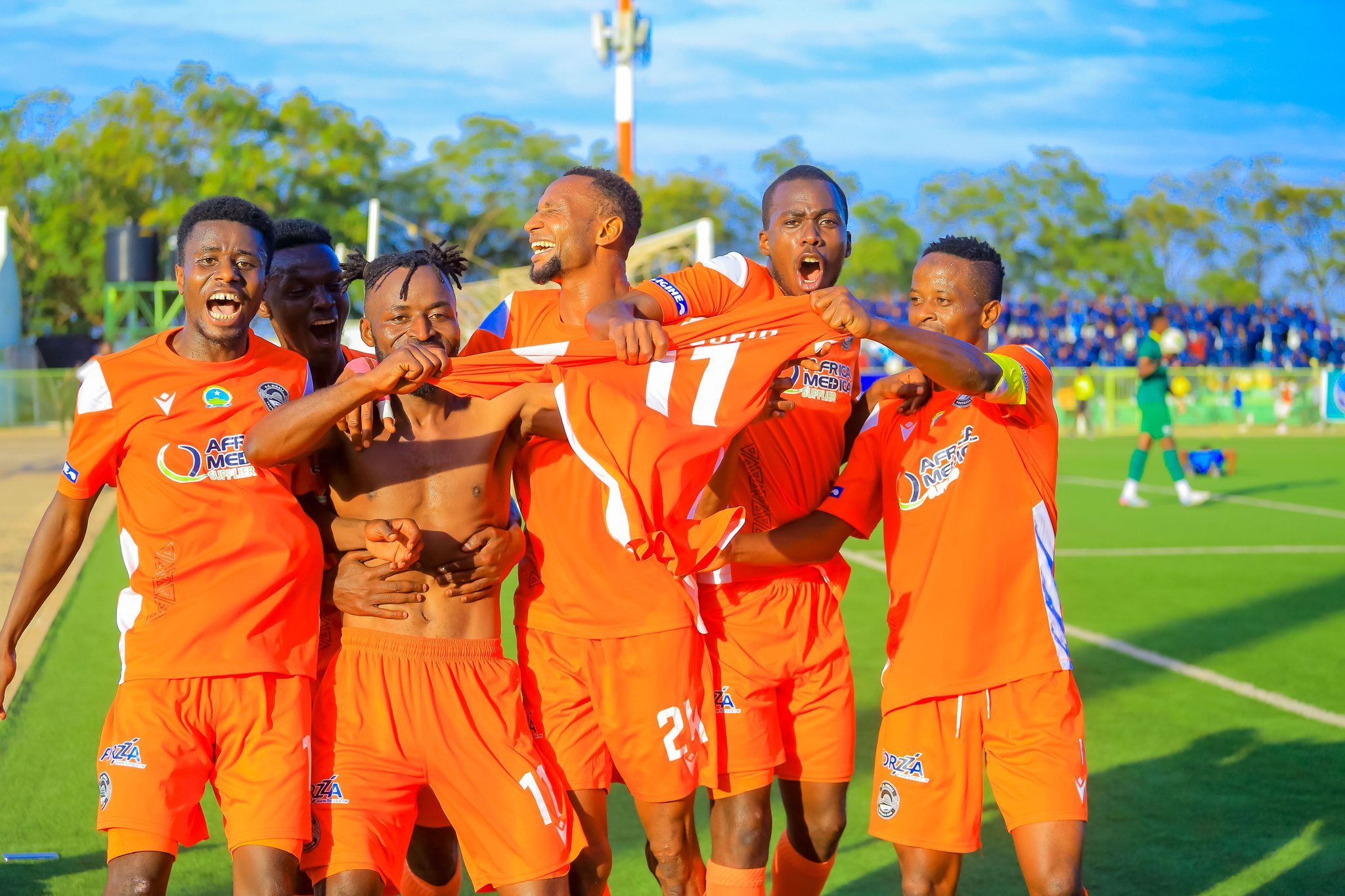 AS Kigali in celebratory mood after the City of Kigali sponsored side defeated Police FC to qualify for the Peace Cup final on Wednesday. Photo: Courtesy.