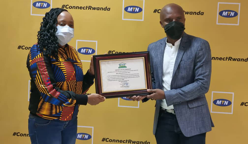Mitwa Ngu2019ambi, CEO of MTN Rwanda received the certificate of admission to Rwanda Stock Exchange in May 2021.The telco listed on May 4, 2021, with 20 per cent of shares being held by the public.File