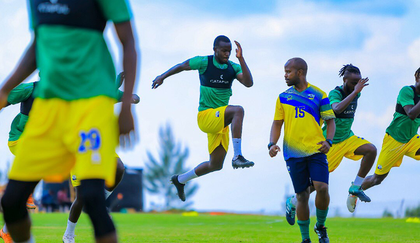 Amavubi players during a training session early this week. Rwanda will take on Mozambique in Johannesburg on Thursday in the 2023 Africa nations cup qualifiers. Photo: Courtesy.