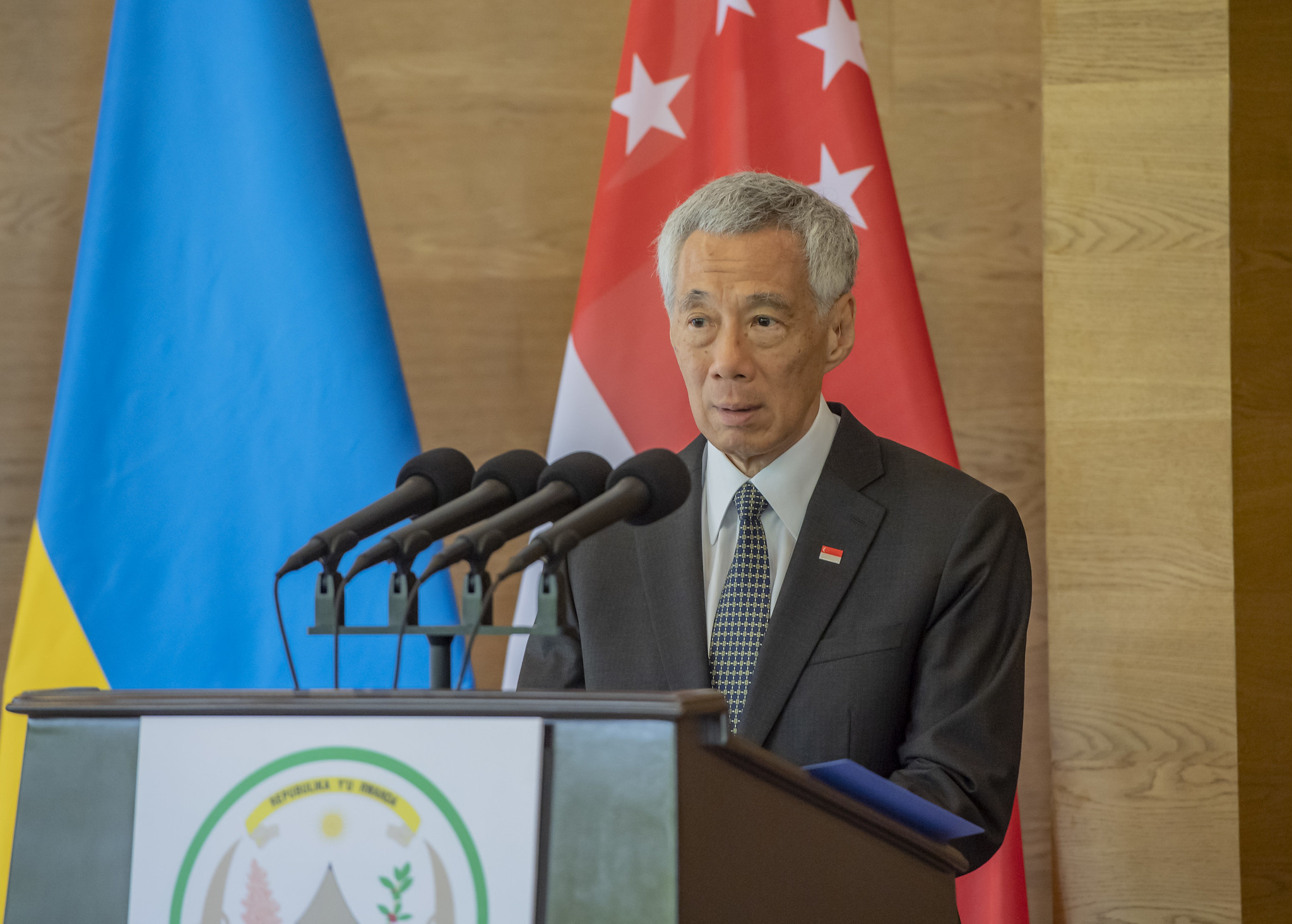 Lee Hsien Loong, Singaporean Prime Minister addresses the media during  a joint press conference following his meeting with President Kagame at Village Urugwiro on Monday, June 27.  Photo by Village Urugwiro