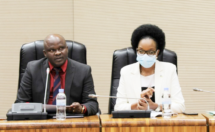 MP Omar Munyaneza, Chairperson of the parliamentary Committee on National Budget and Patrimony, and MP Angelique Nyirabazayire, the Vice Chairperson, during the presentation on June 29. Photo: Courtesy.