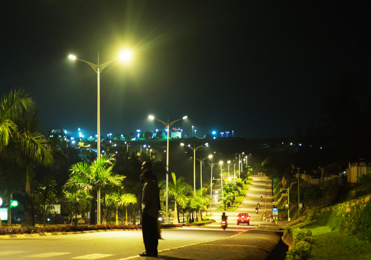 Street lights in Kigali during the night. According to the official the city is in the 2nd phase of trials to make public lighting go solar. File 