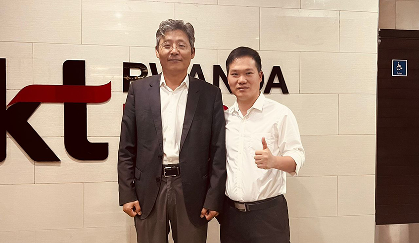 Daeheak AN, the Chief Executive Officer at KTRN with Zhang, the Country Representative of Infinix at the former's office.