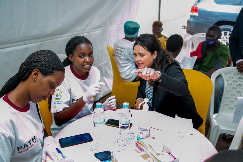 Ashling Mulvaney, Vice President AstraZaneca for Global Sustainability and Access to Healthcare, interacts with healthcare givers during the screening exercise at the launch of the programme in Kigali on July 26. 