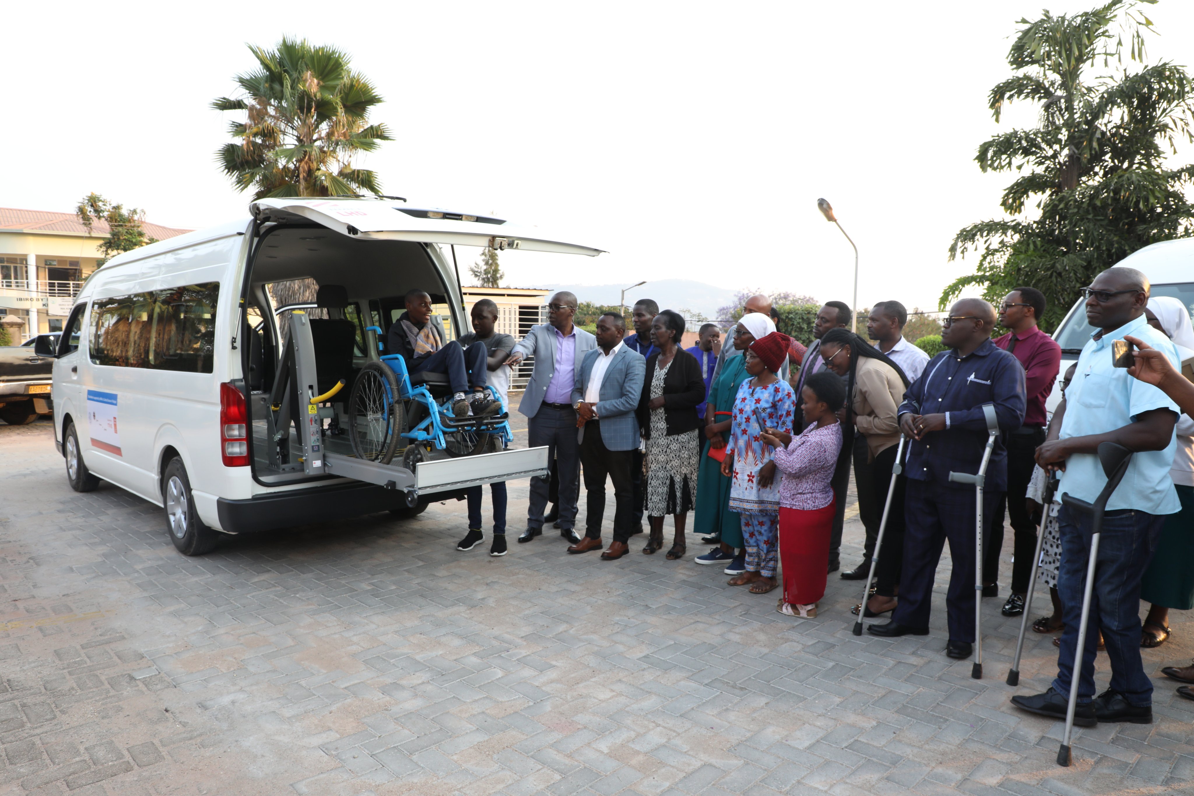 Minibuses that are accessible to persons with disabilities launched on Friday August 11. Photo: Courtesy.